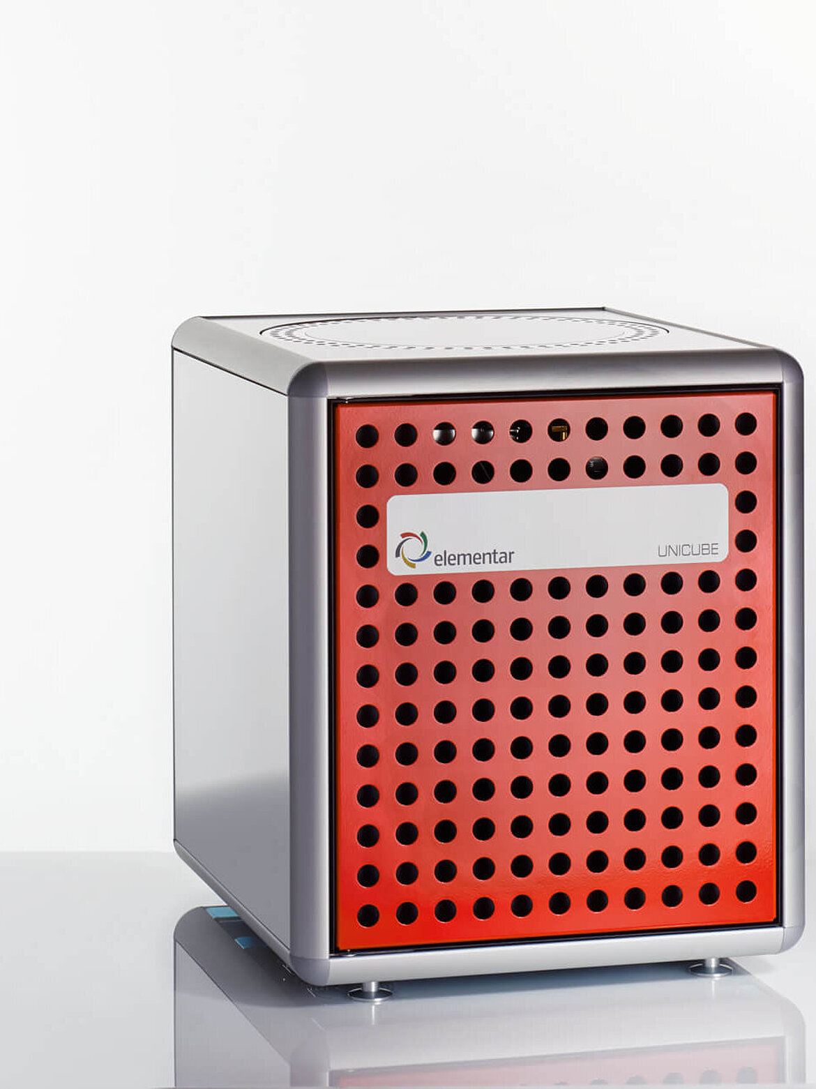 Organic elemental analyzer UNICUBE