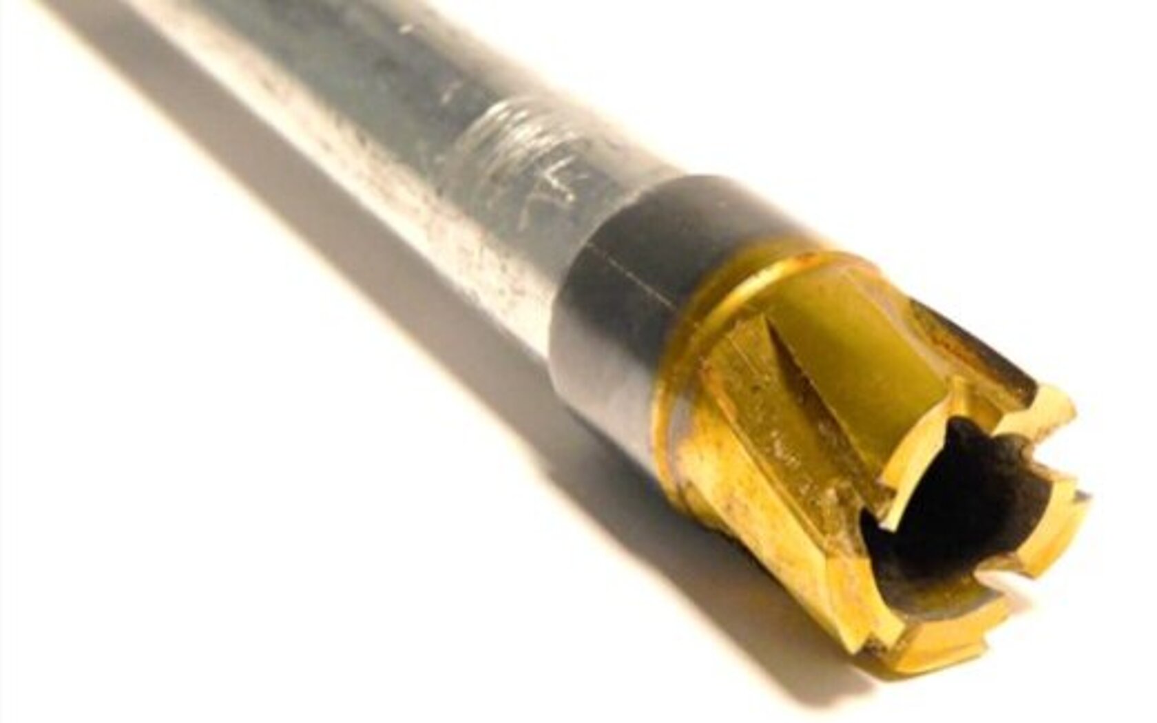 Manual drilling tool