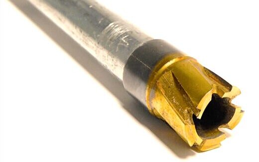 Manual drilling tool