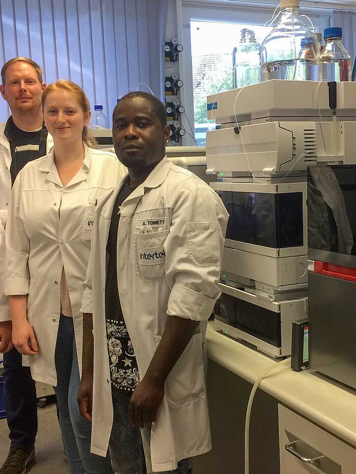 The team from Intertek Food Services with the BiovisION Honey+ LC-IRMS System 
