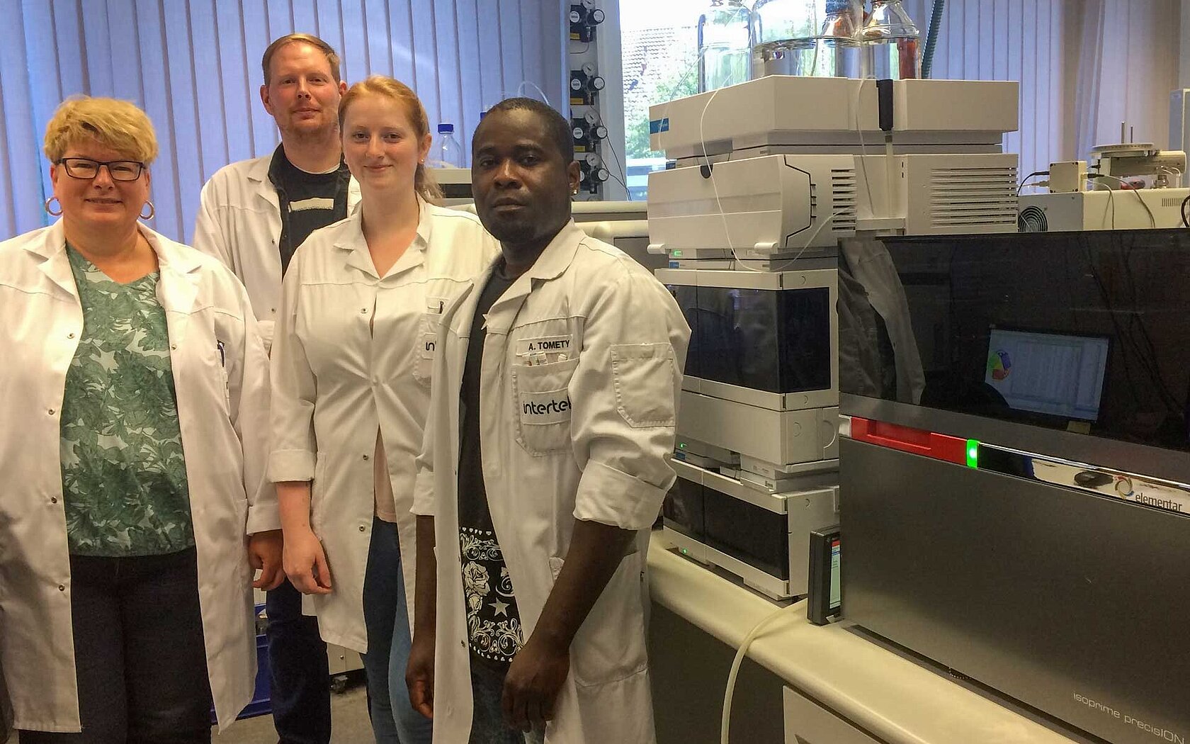 The team from Intertek Food Services with the BiovisION Honey+ LC-IRMS System