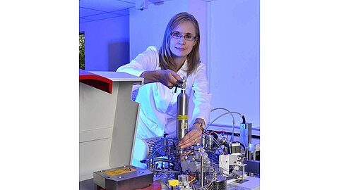 Prof Melanie Leng