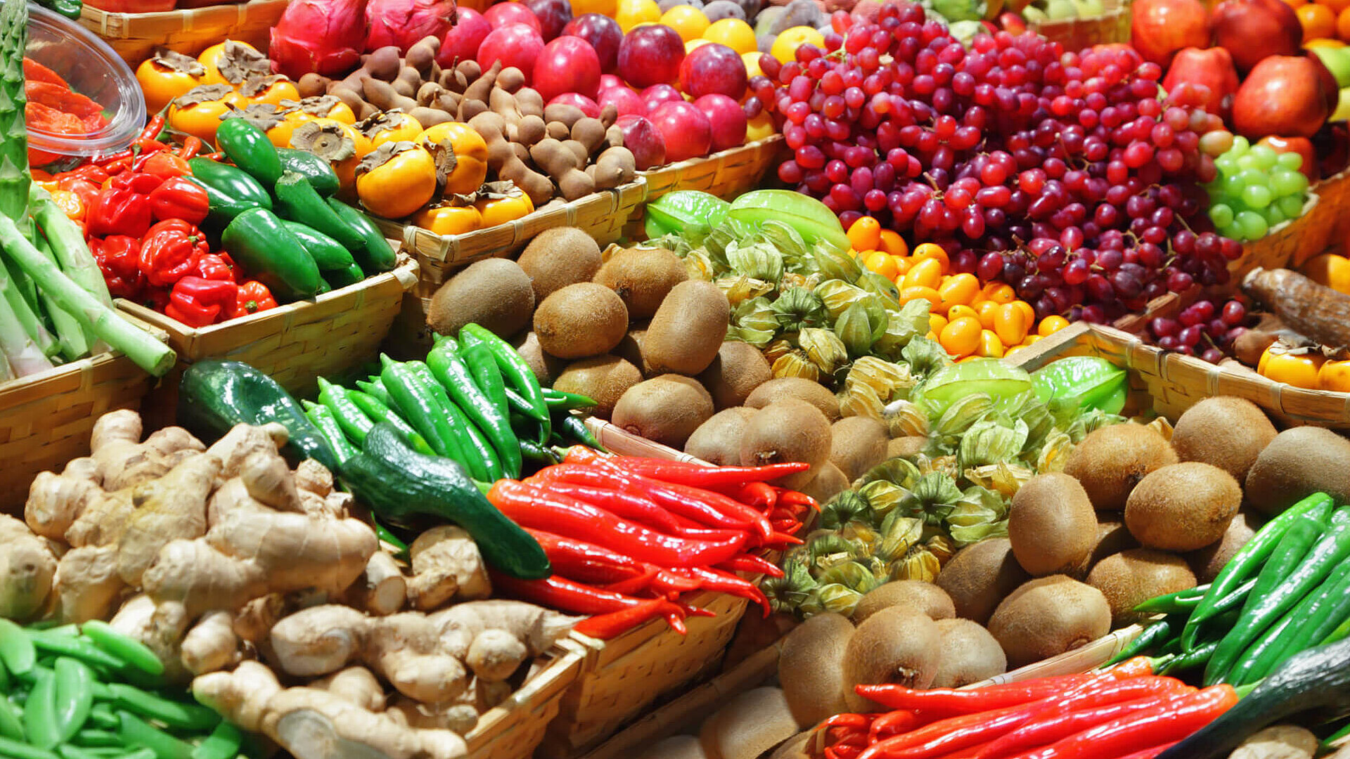 Плодоовощной. Овощные продукты. Овощной рынок. Овощи на рынке. Плодоовощная продукция.