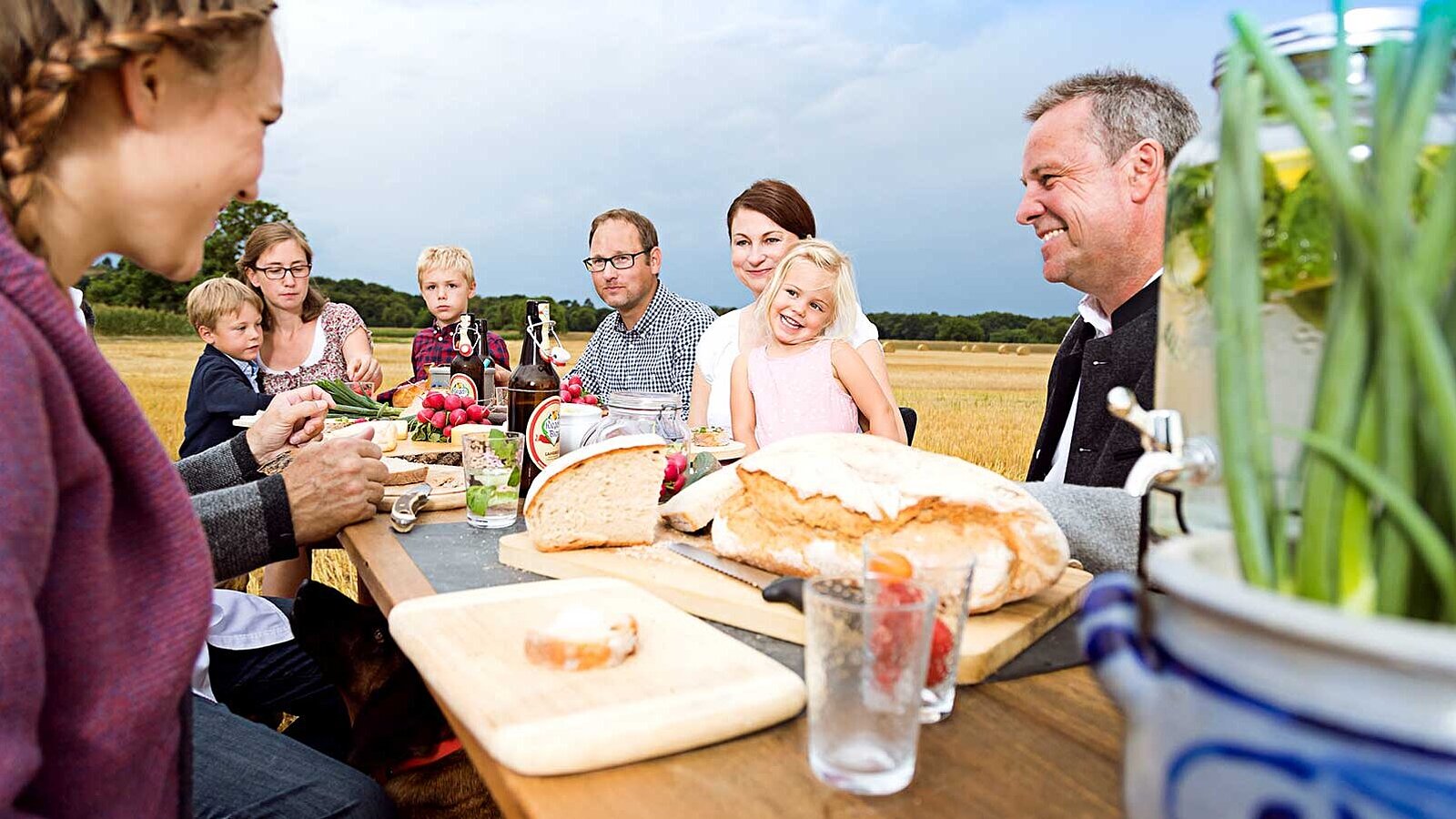 Family picknick in the field