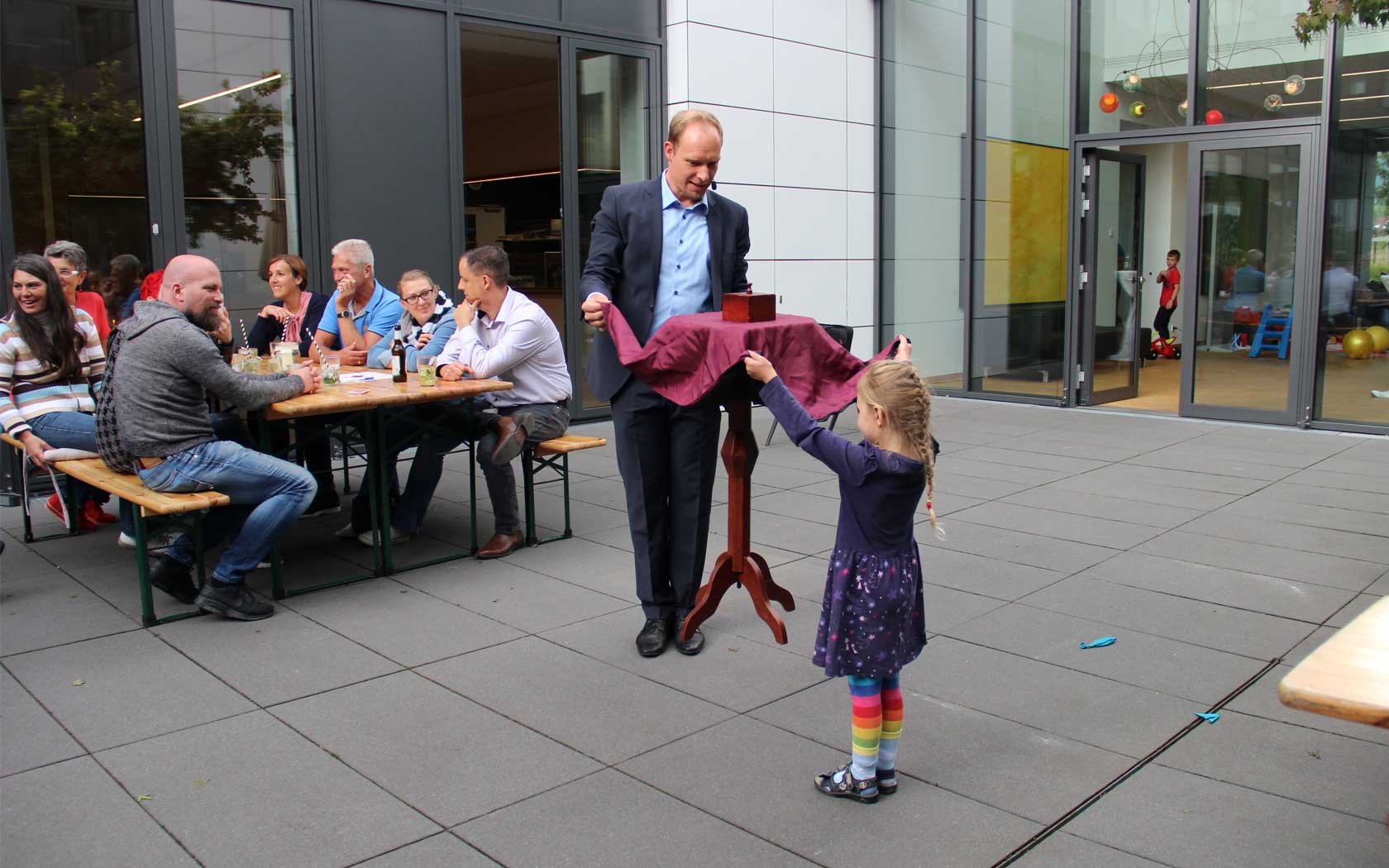 Zauberer und Magier Felix Gauger