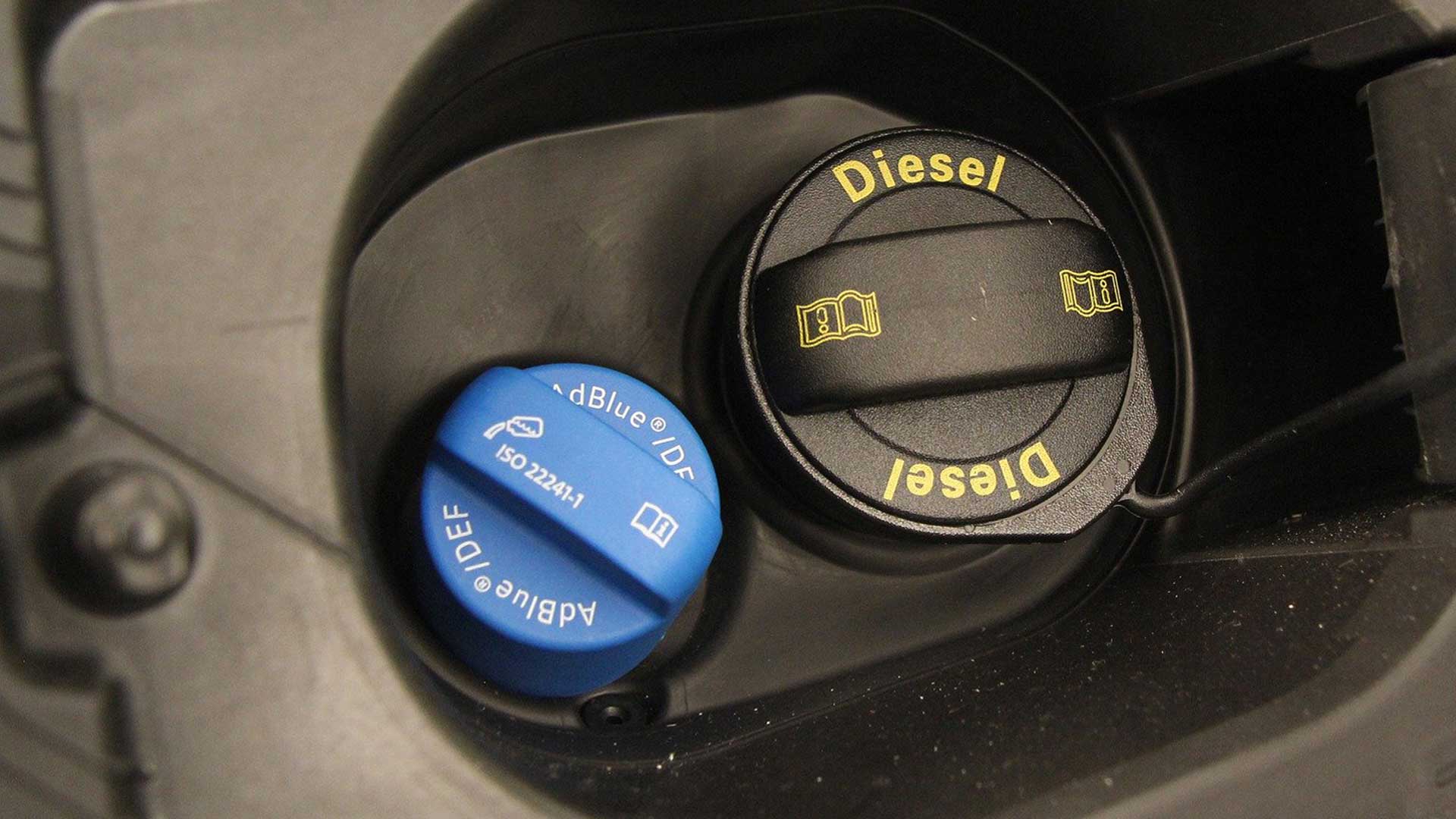 Tank nozzle