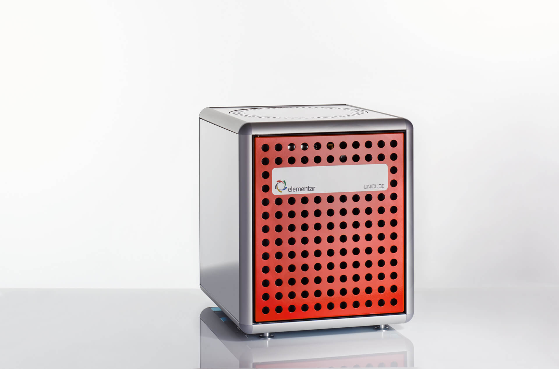 Organic elemental analyzer UNICUBE